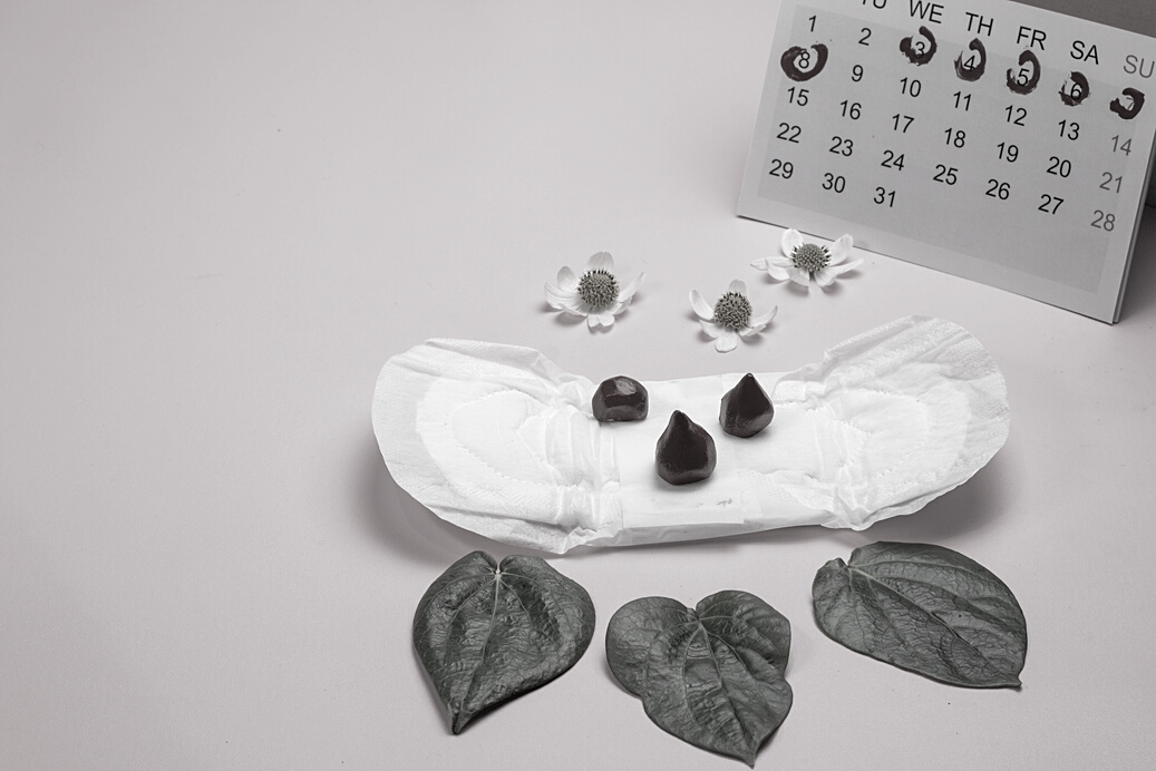 menstruation calendar with Sanitary pad